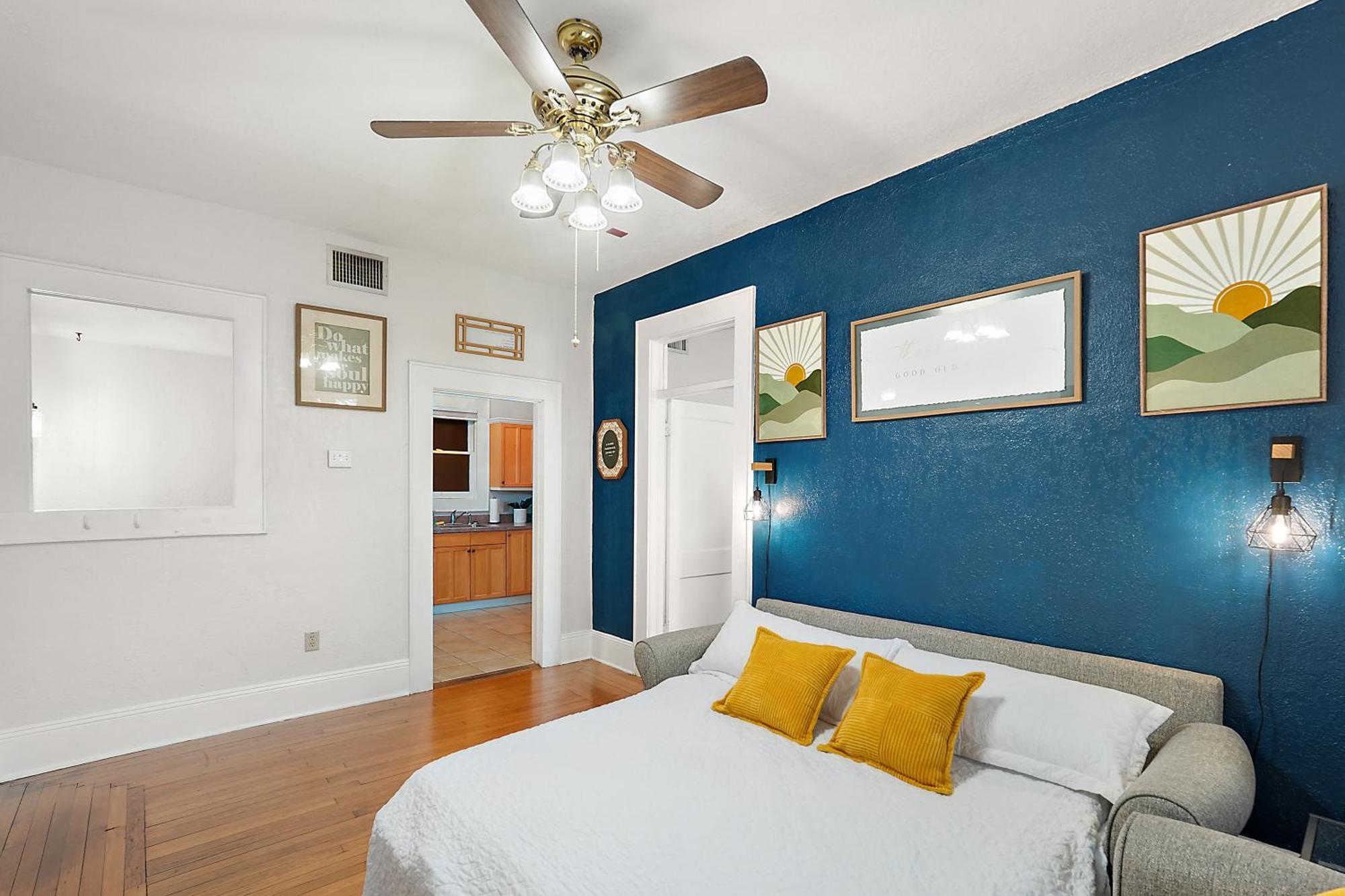 Downtown Den-King Bed~Heart Of Eustis~Queen Sleeper~Upstairs~Bright & Happy Eksteriør bilde